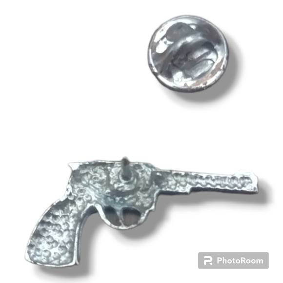 Vintage Silver Revolver Pistol Hat Lapel Pin Button - Picture 6 of 9